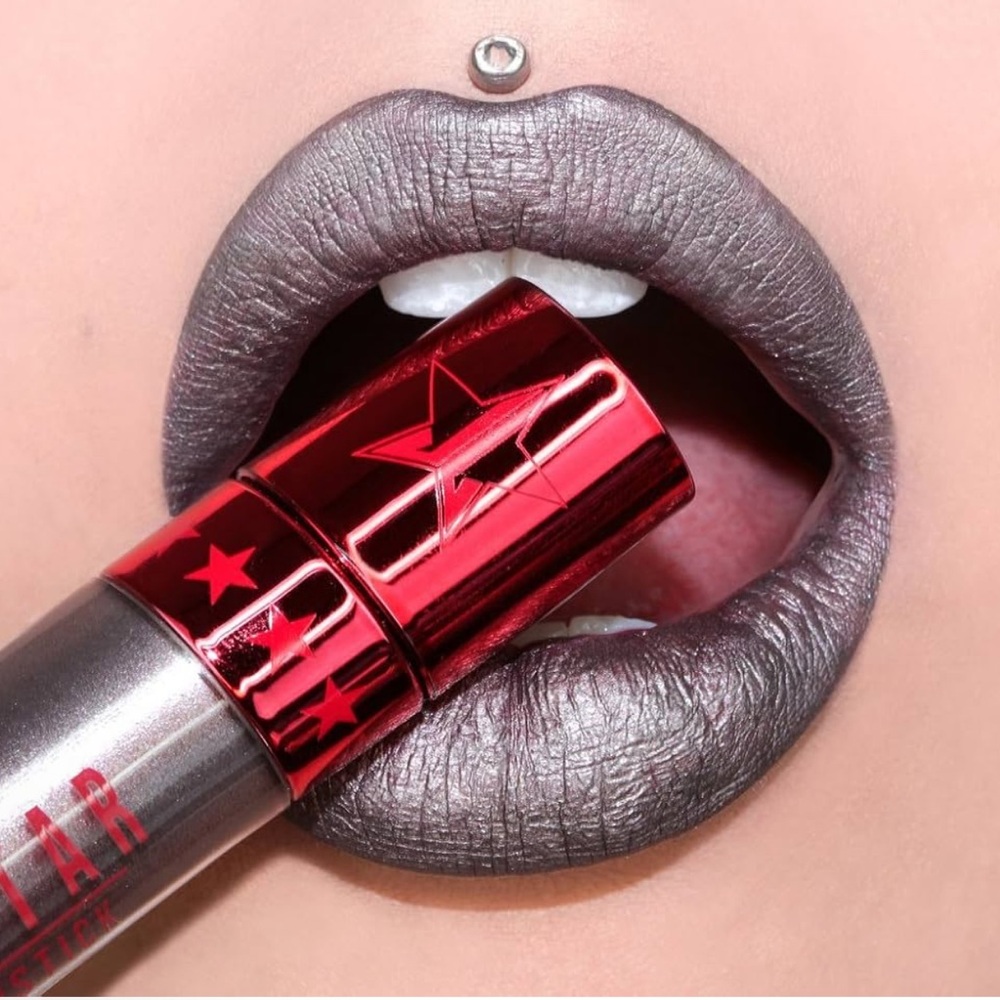Jeffree Star Velour Liquid Lipstick - Restraints - Love Sick Collection NIB.